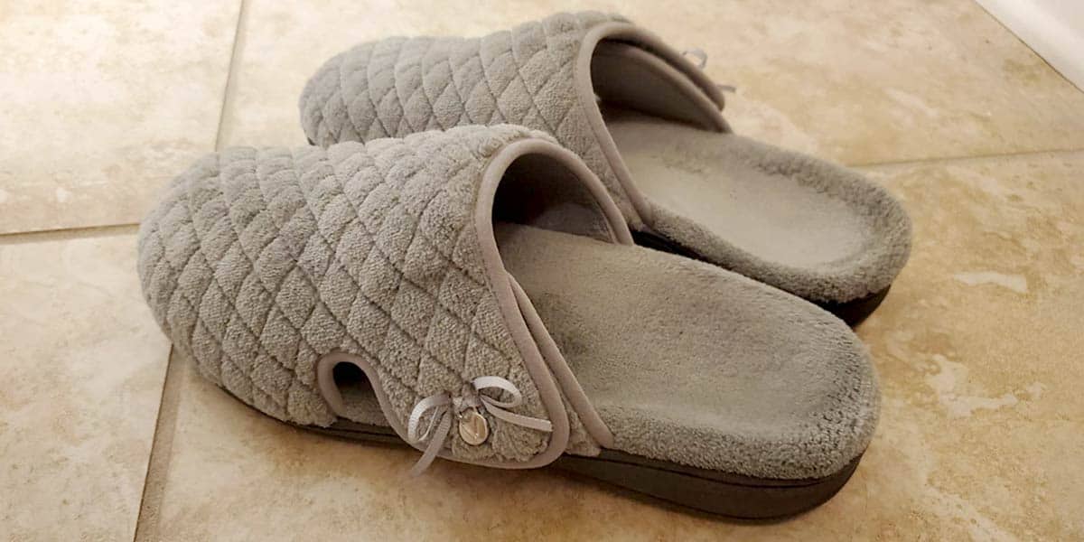Adjustable Slippers with Supports by Vionic